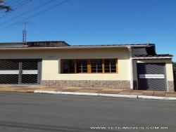 #38 - Casa para Venda em Pinhalzinho - SP