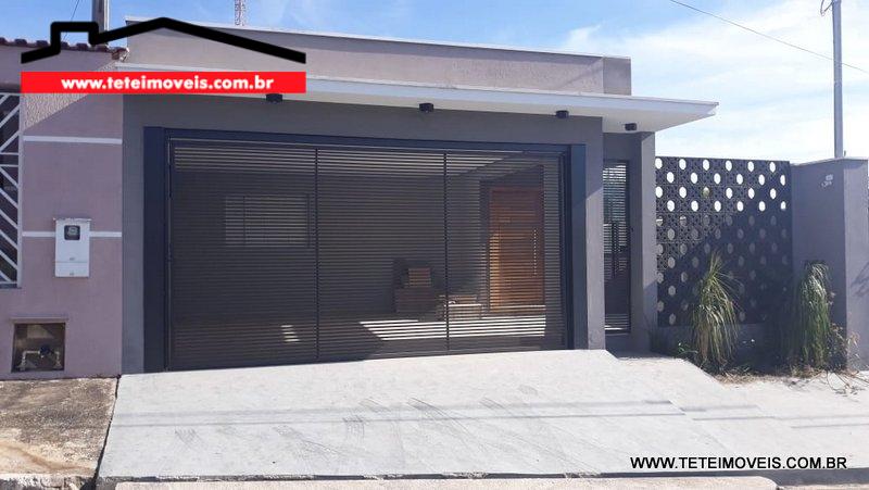 Casa em Pinhalzinho - SP