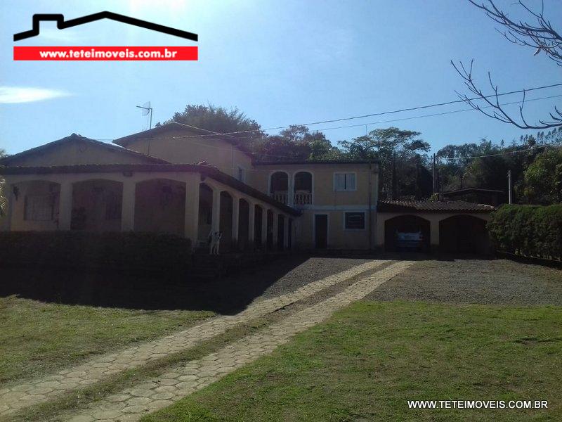Chácara com 13.500 m² em Pinhalzinho - SP
